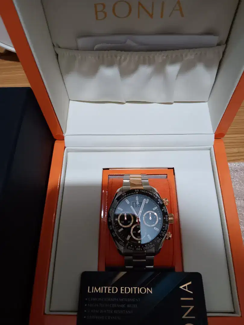 Dijual jam tangan pria merk BONIA original