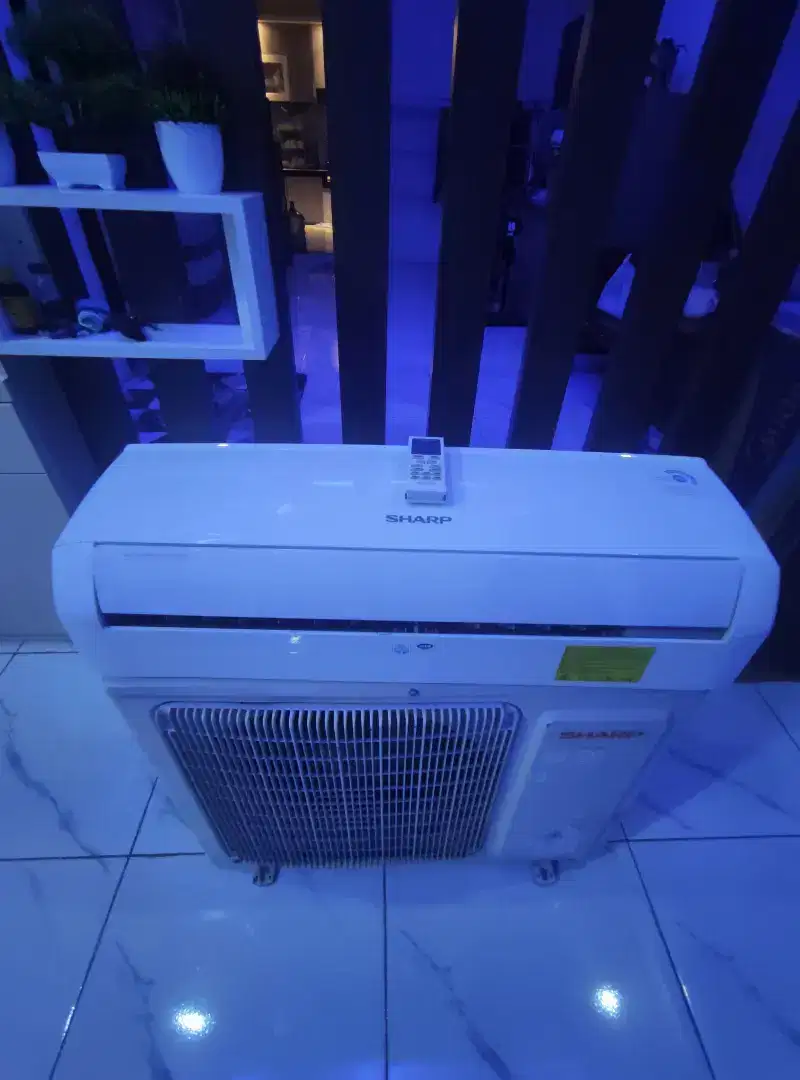 AC Sharp 1 PK (second berfungsi dengan baik)