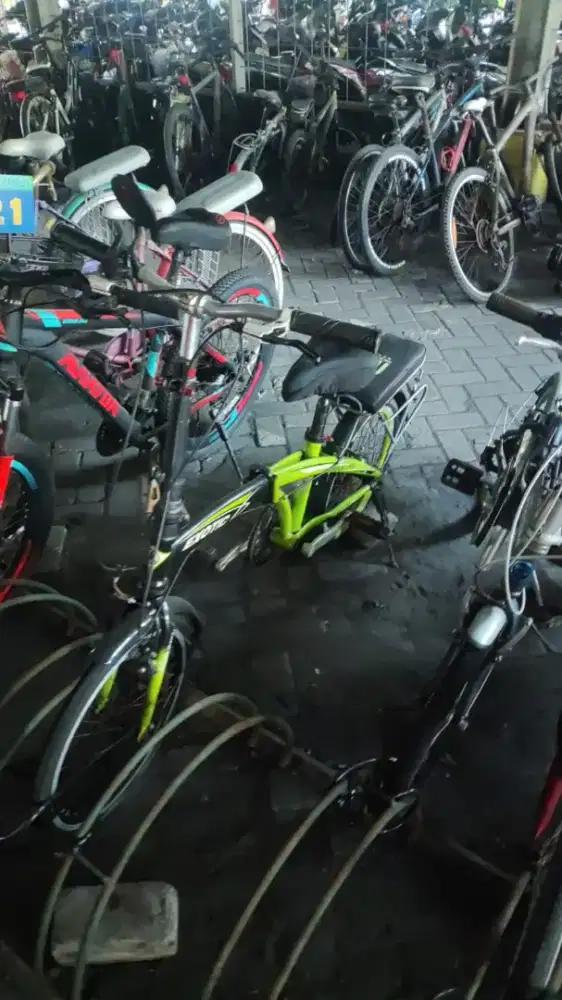 Sepeda lipat bekas merk exotic