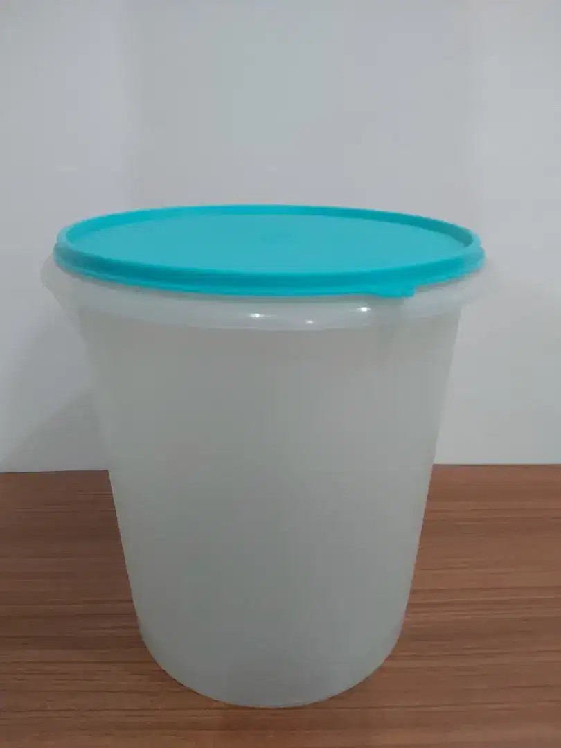 Toples Tupperware Giant Canister 8.4Lt