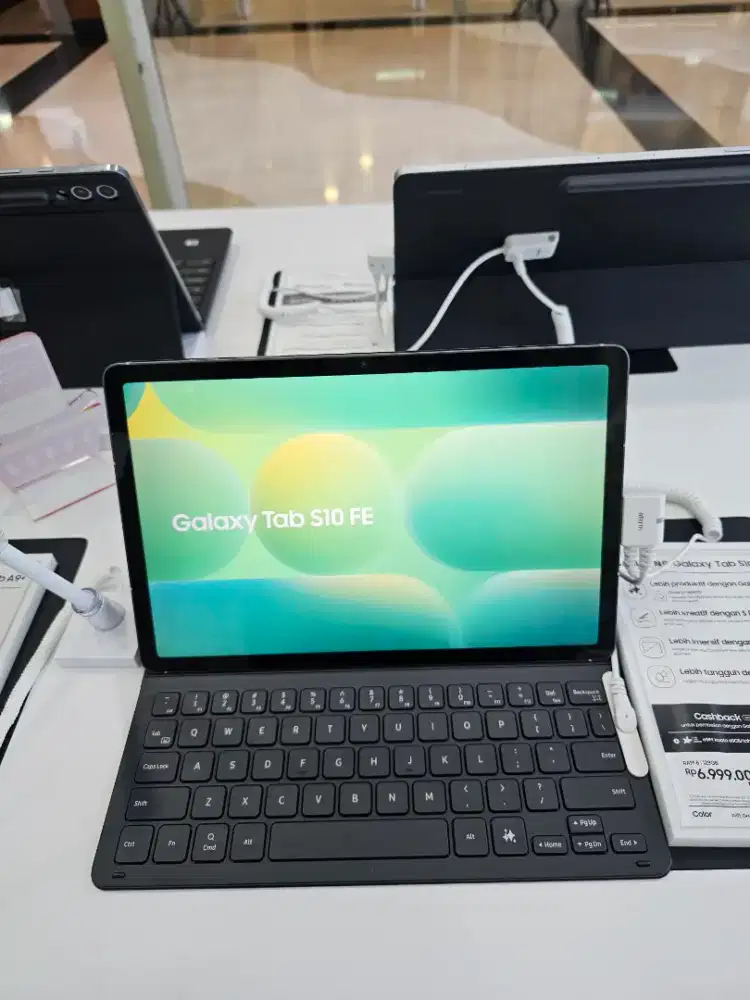 Samsung Galaxy Tab S10 FE wifi/5G FREE KEYBOARD