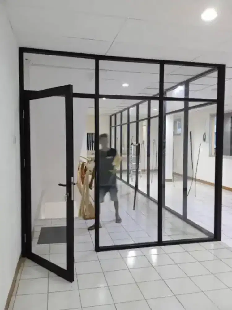 Sekat ruangan Aluminium termurah