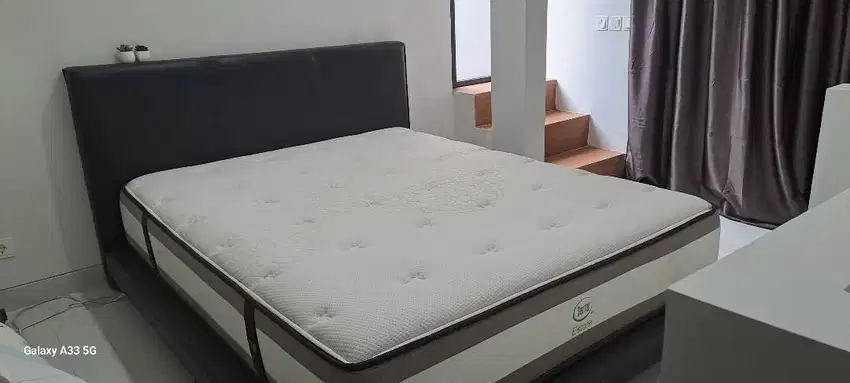 Di Jual Tempat Tidur second like new nyaman dipakai