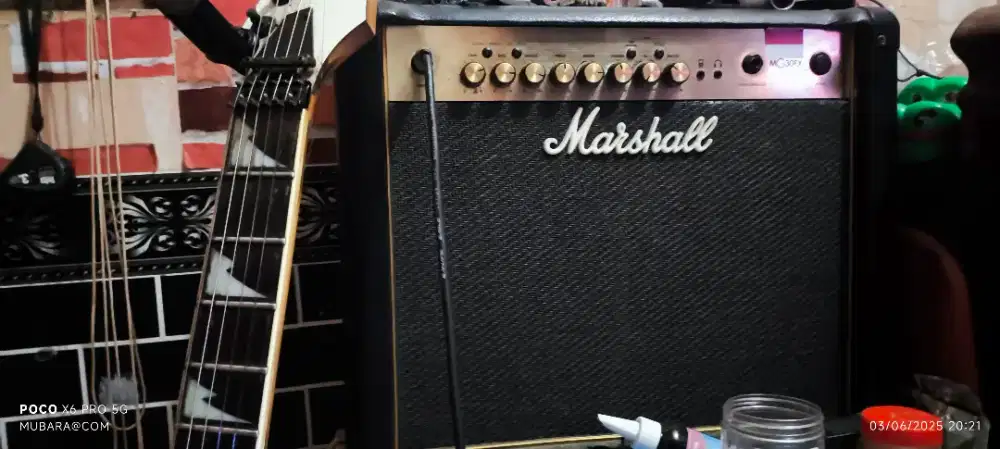 Amfli MARSHALL MG30FX