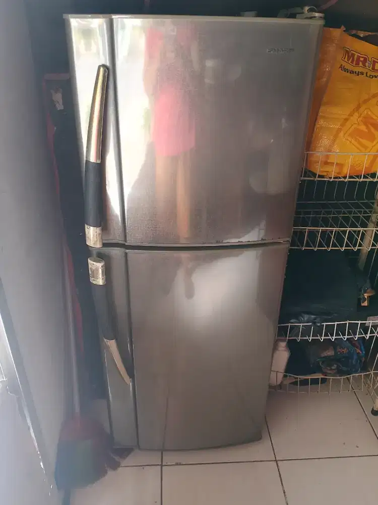 JUAL KULKAS 2PINTU SHARP