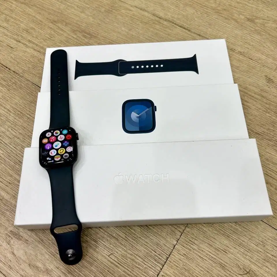 Apple Watch Series 9 45mm Midnight Fullset iBox Garansi aktif