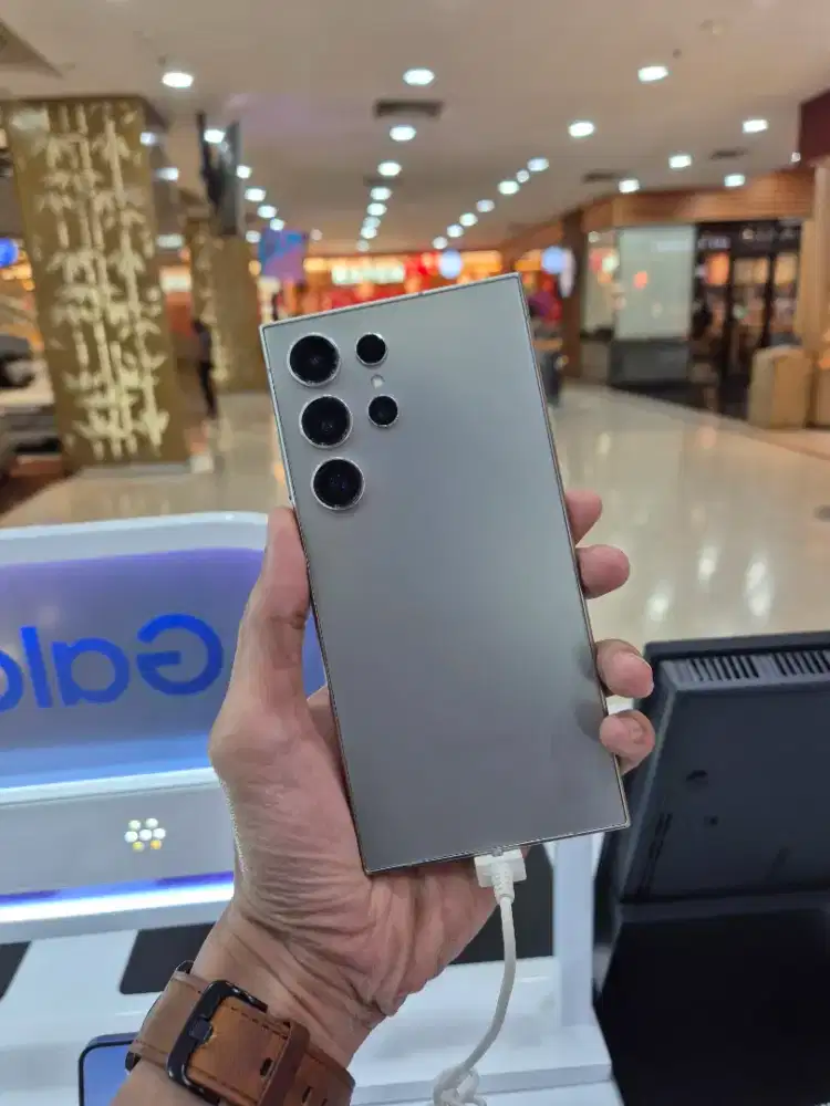 Galaxy s24 ultra 12/256 free speaker