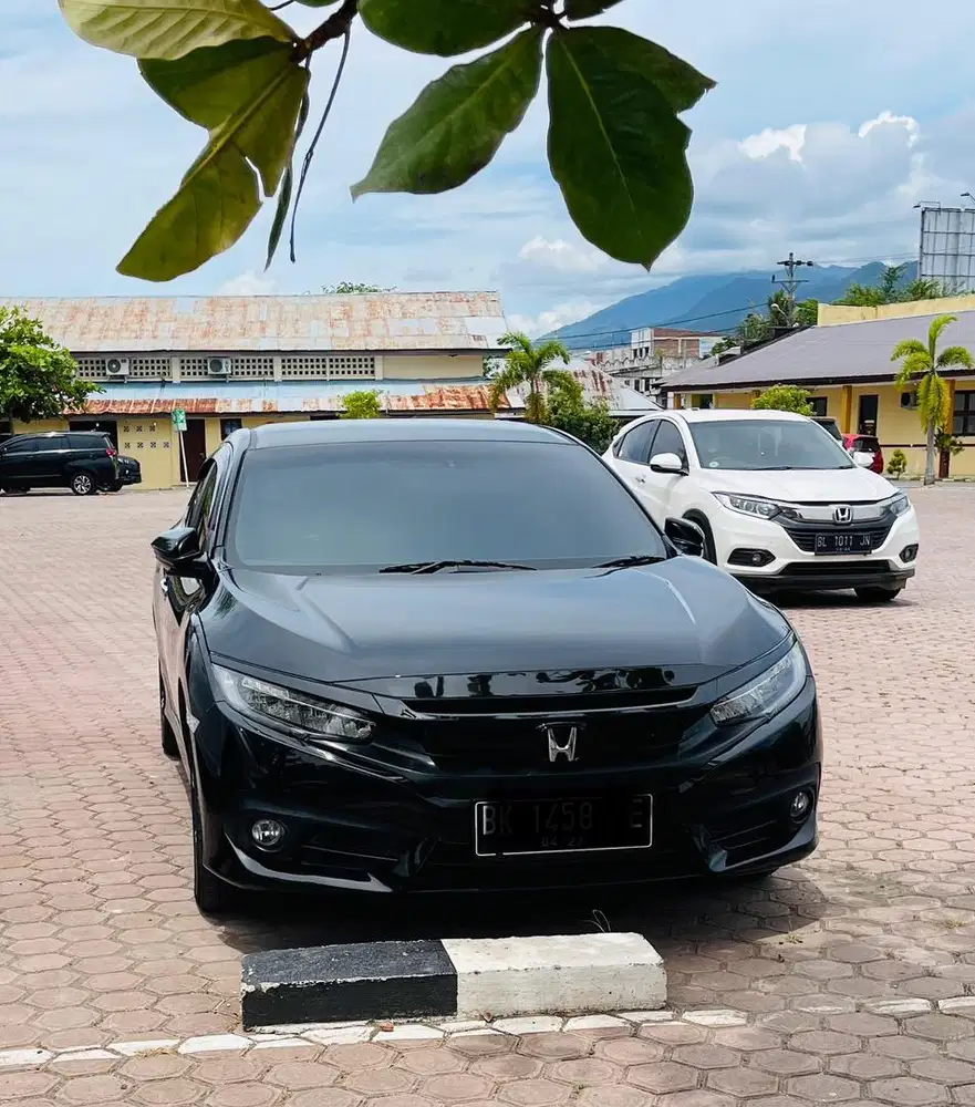 Dijual civic turbo thn 2017 310jt nego tipis