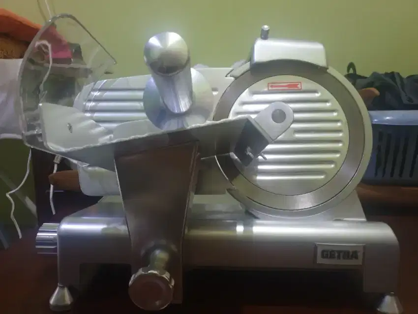 Mesin slicer meat Getra type 220ES/B-8
