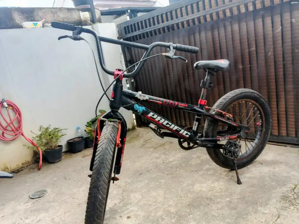 SEPEDA BMX PACIFIC BATMAN 20 Inch