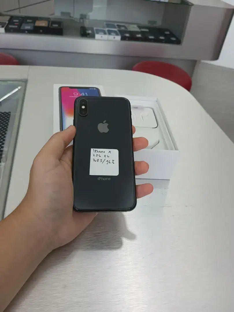 iPhone X 256GB - WIFI Only Fullset mulus no-minus