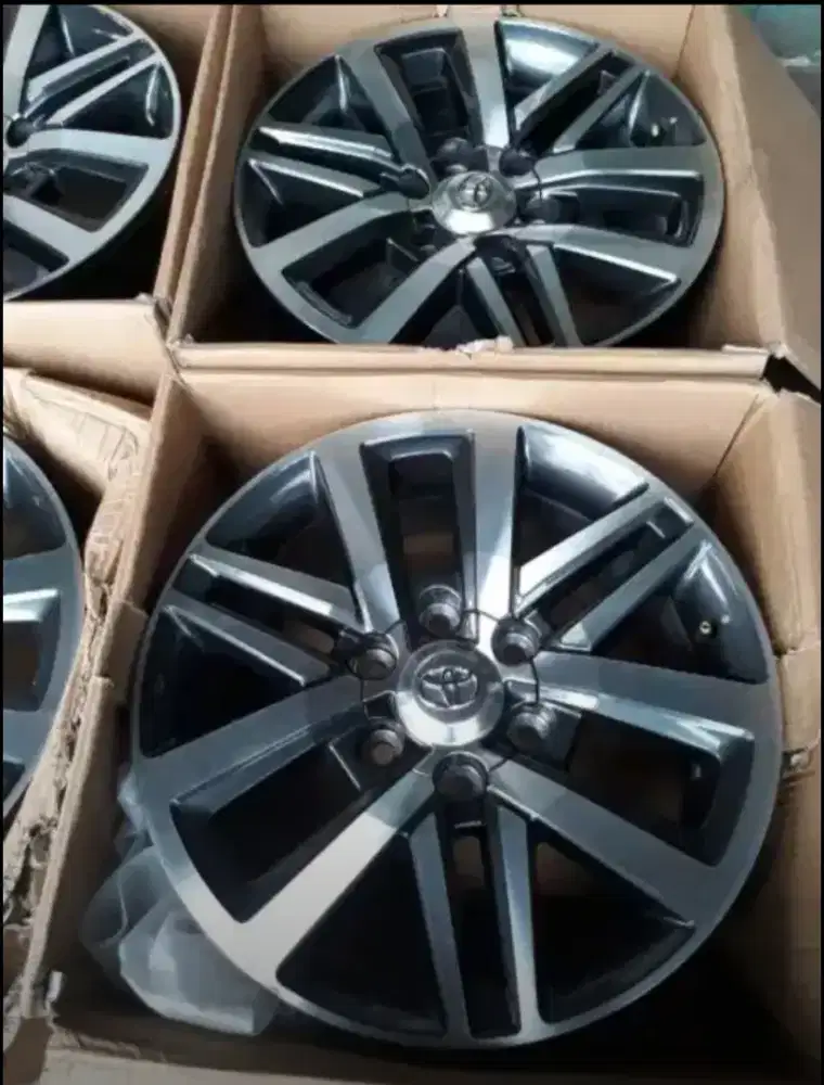 VELG FORTUNER VRZ R18 BLACK CHROME