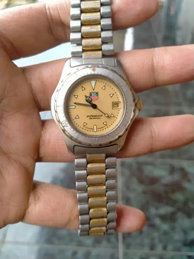 Jam tag heuer profesional