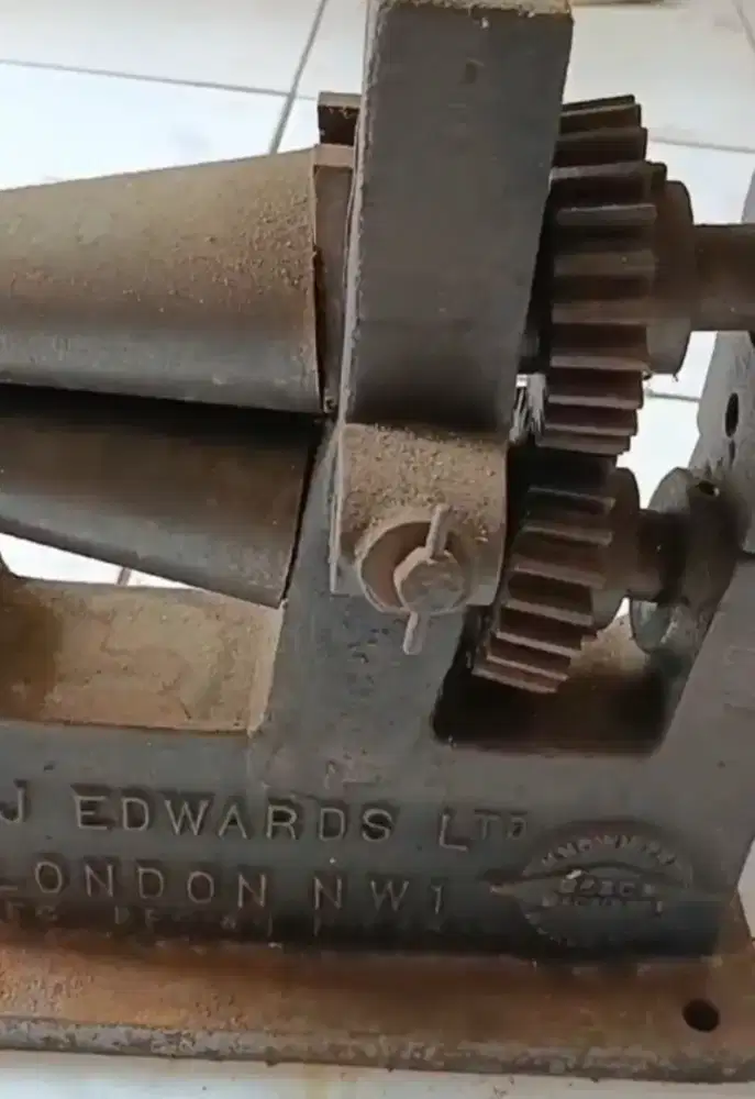 MESIN PUTAR LEMPENGAN