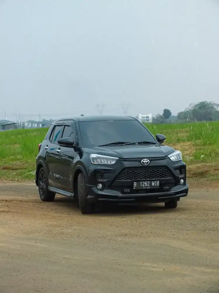 Toyota raize 1.0 turbo