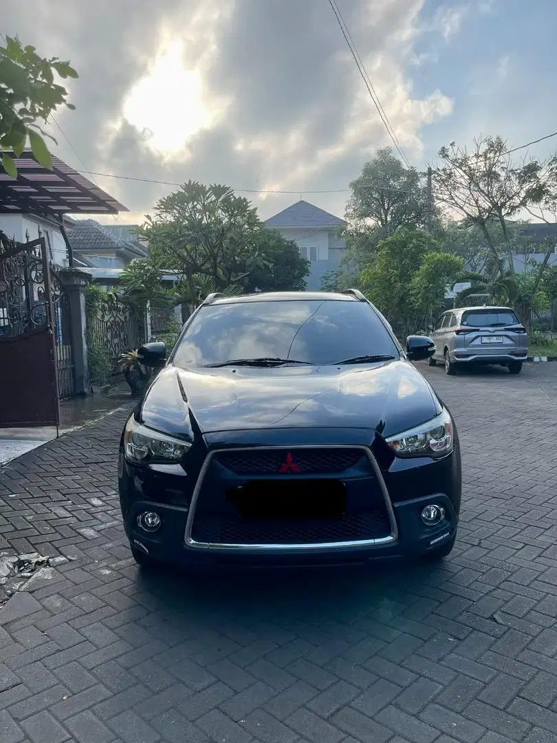 Dijual Outlander Sport PX Hitam