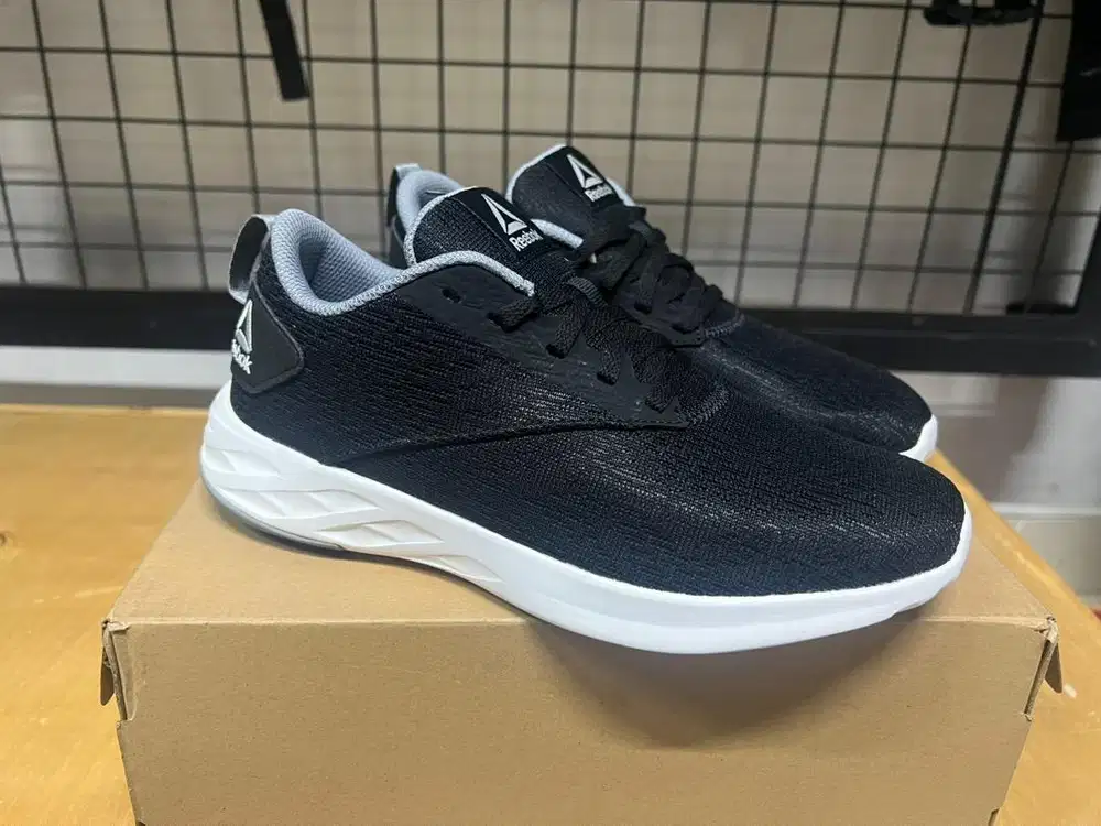 Sepatu Reebok Women Running Astroride Soul 2.0 Original