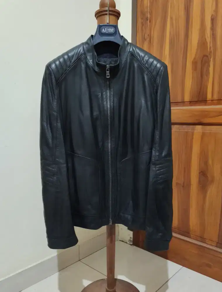 Jaket kulit Hugo Boss Mercedes Benz AMG