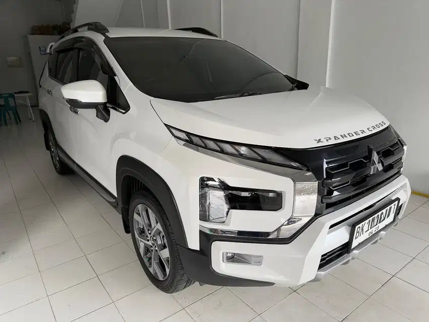 Xpander 1.5 Cross Automatic 2023 Putih