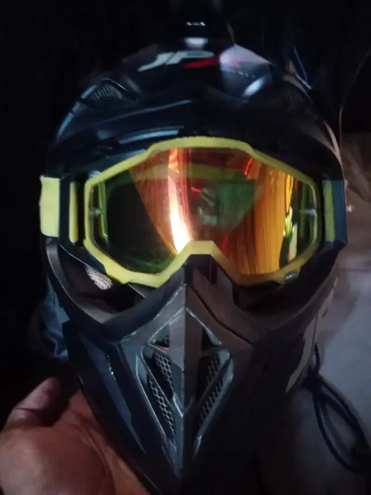 Helm trail JPX+ Gogle