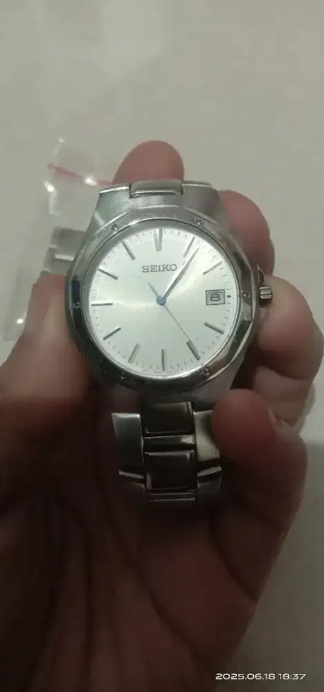 Jam tangan pria seiko