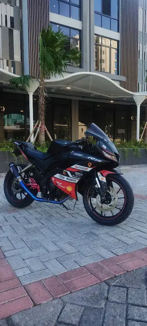 Sepeda motor Yamaha R15 V3
