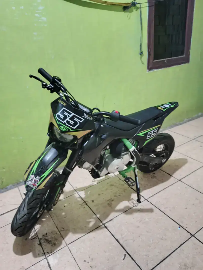 Motor treaal 110 CC pakai bensin matic body semua ready