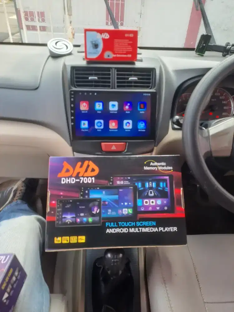 Headunit Android mobil + Kamera mundur + frame + pasang