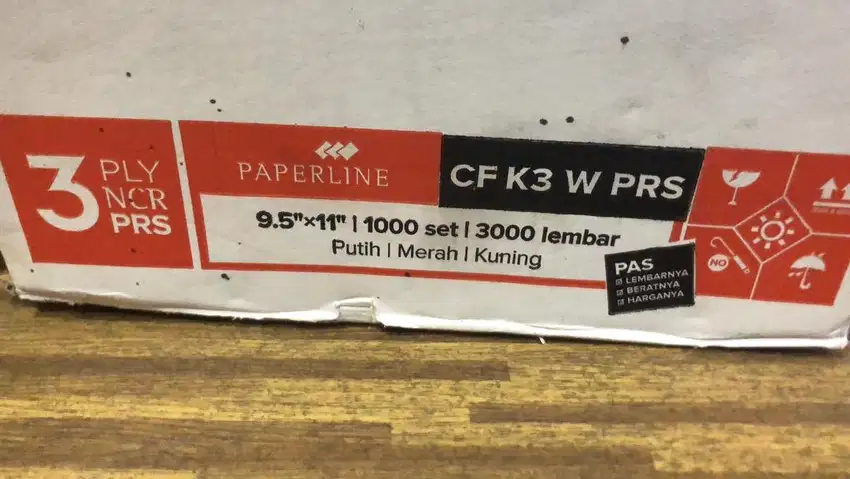Kertas continuous form rangkap 3  / CF K3 W PRS