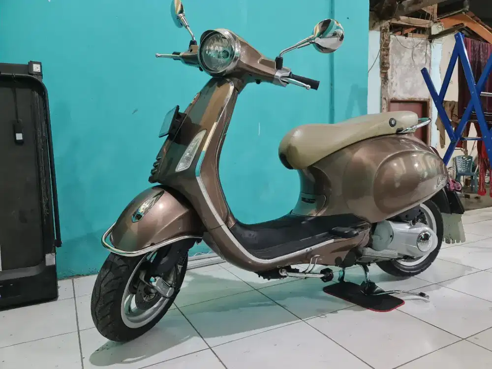 Vespa primavera 150 3v low km