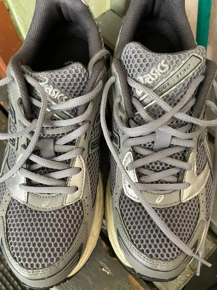 Sepatu Asics Gel 1130 Grey size 39,5 / 25Cm