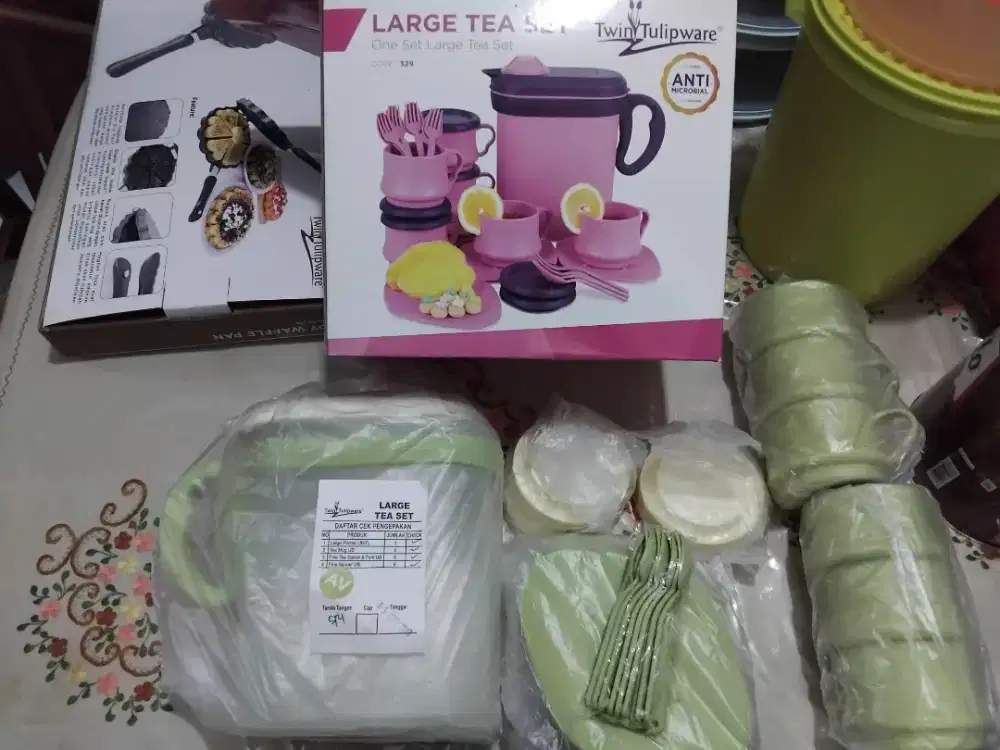 Dijual baru tulipware set