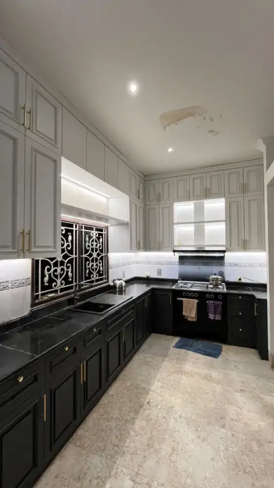 Interior custom kitchen set, wardrobe, partisi, backdrop tv dll