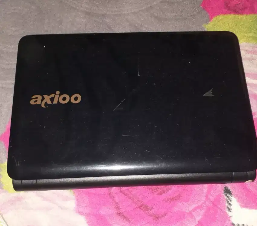 Note book lama Axio pico