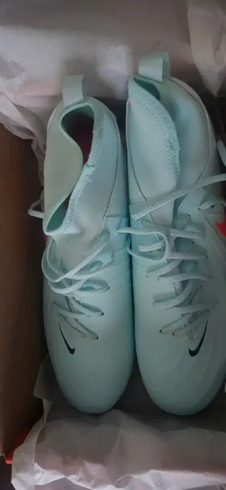 Sepatu nike phantom luna 2 club MG size 42.5