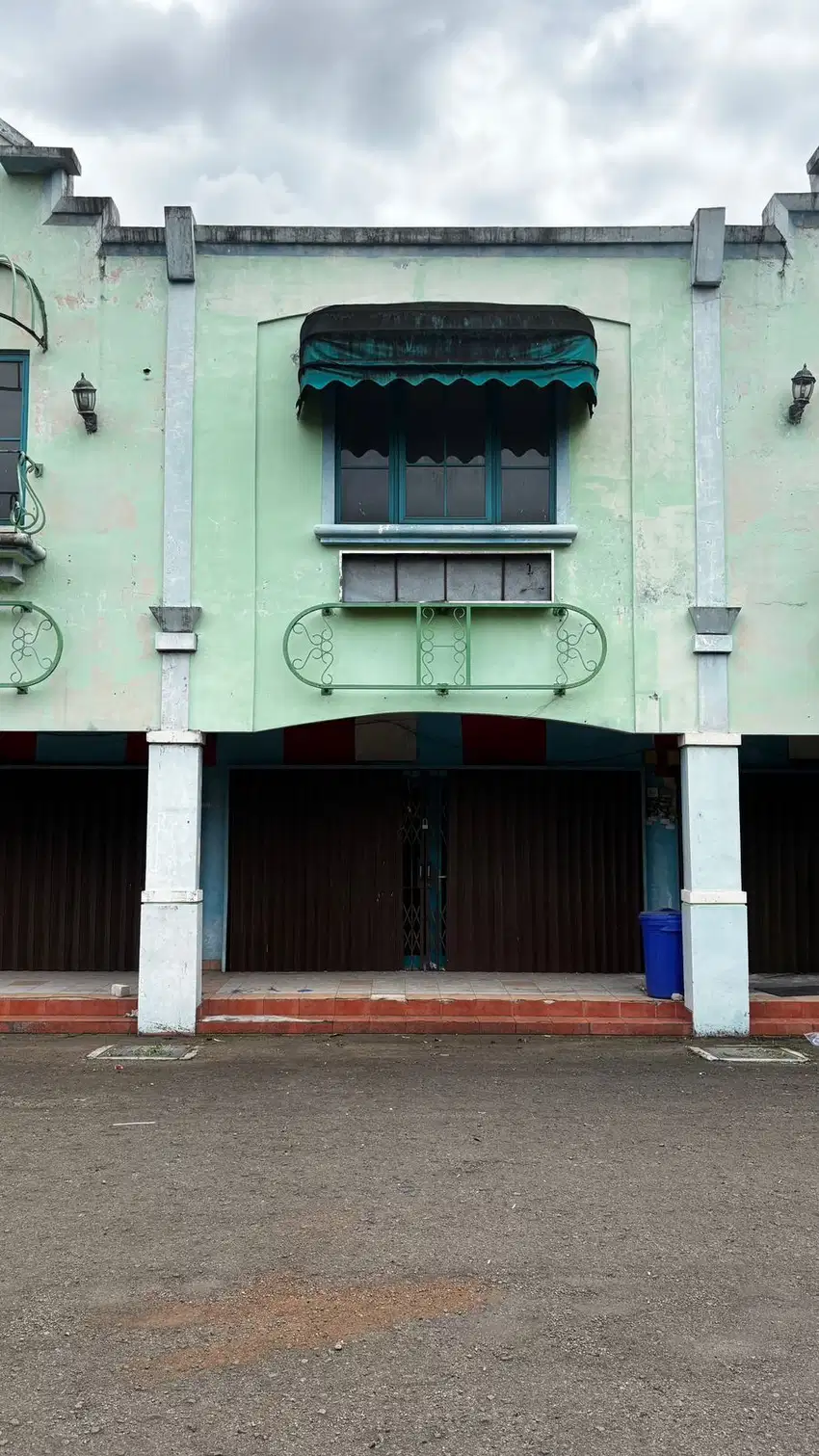 Ruko 2 lt BSD dekat ITC BSD Dijual cepat