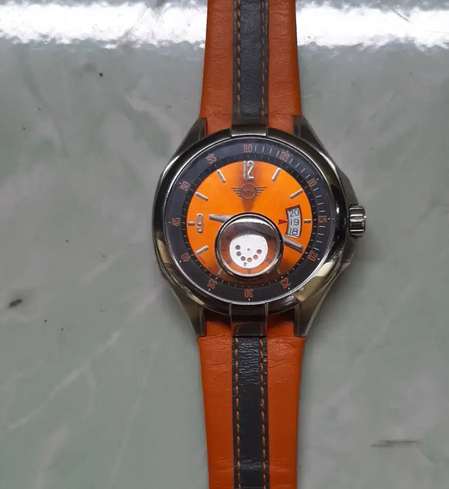 Jam tangan MINI