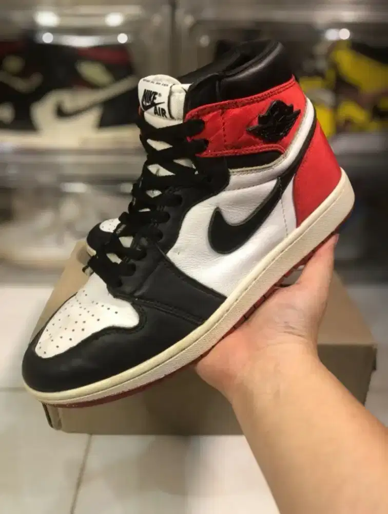 Nike Jordan 1 High Black Toe Red Satin