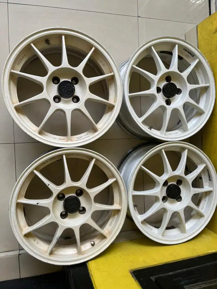 Enkei tarmac R16 ori japan