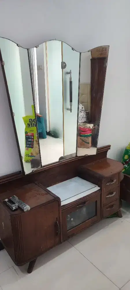 Meja Rias Jati Kondisi masih Bagus