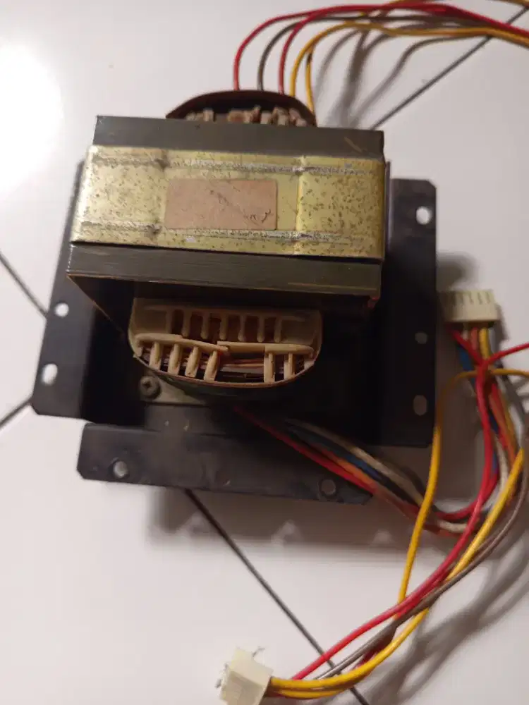 Trafo full tembaga berat 3 kg model lama nyala