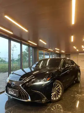 Lexus ES300h !!!