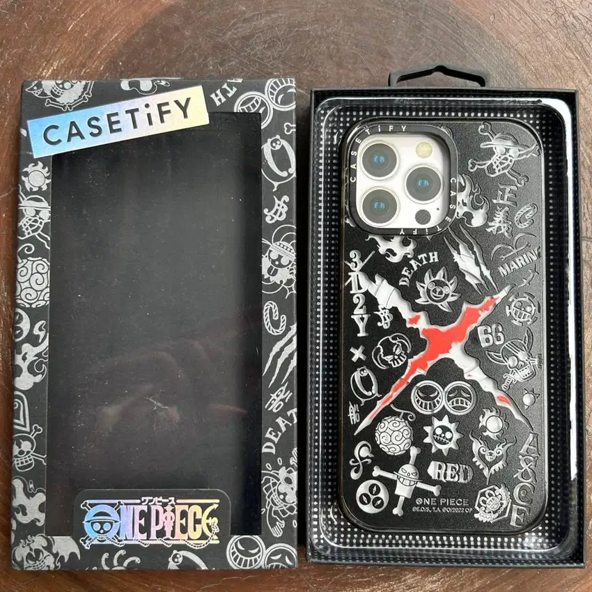 Case HP iPhone 14 Pro Max Casetify x One Piece Hitam