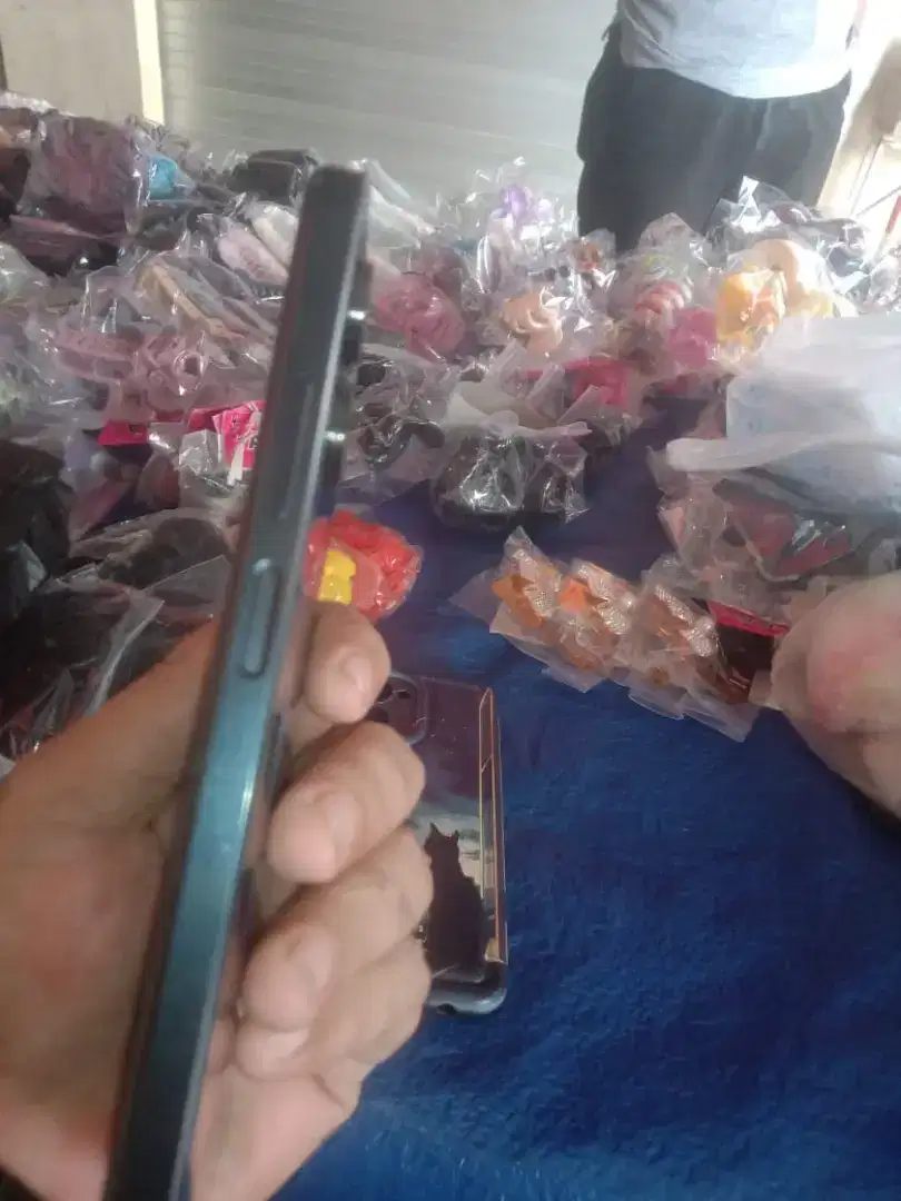 Dijual realme c33 keadaaan noken sangat lengkap