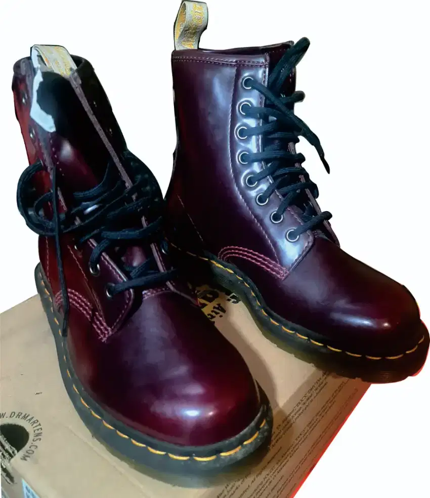 Docmart vegan 1460 uk 37