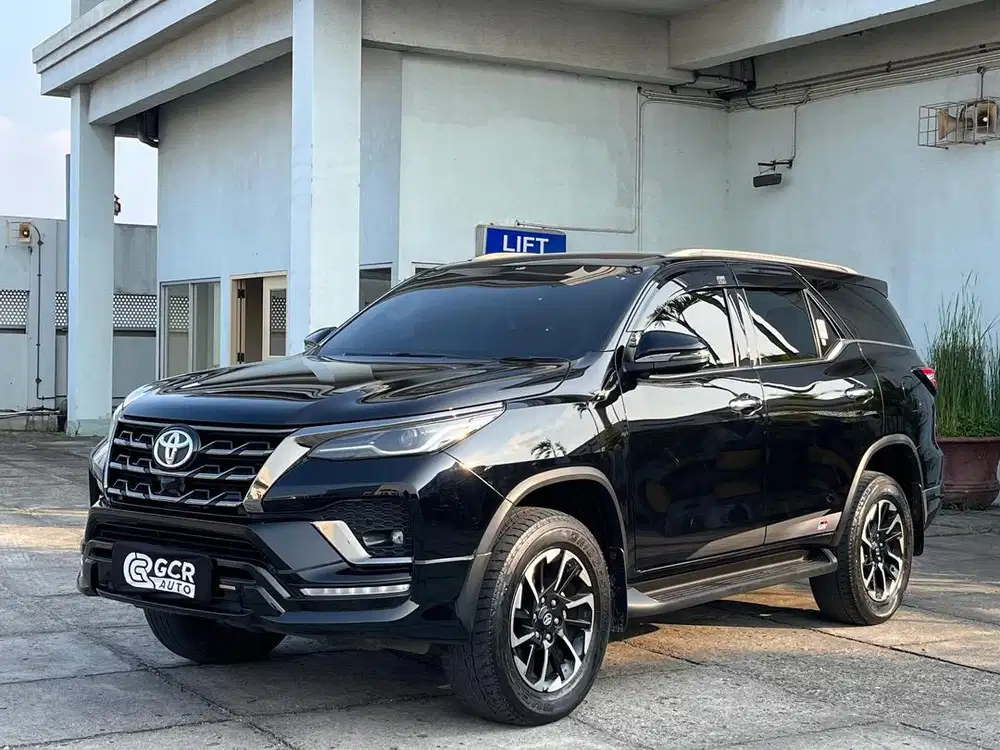 KM LOW 40 RIBUAN! TOYOTA FORTUNER VRZ 2.8 GR SPORT NIK 2022 / 2023