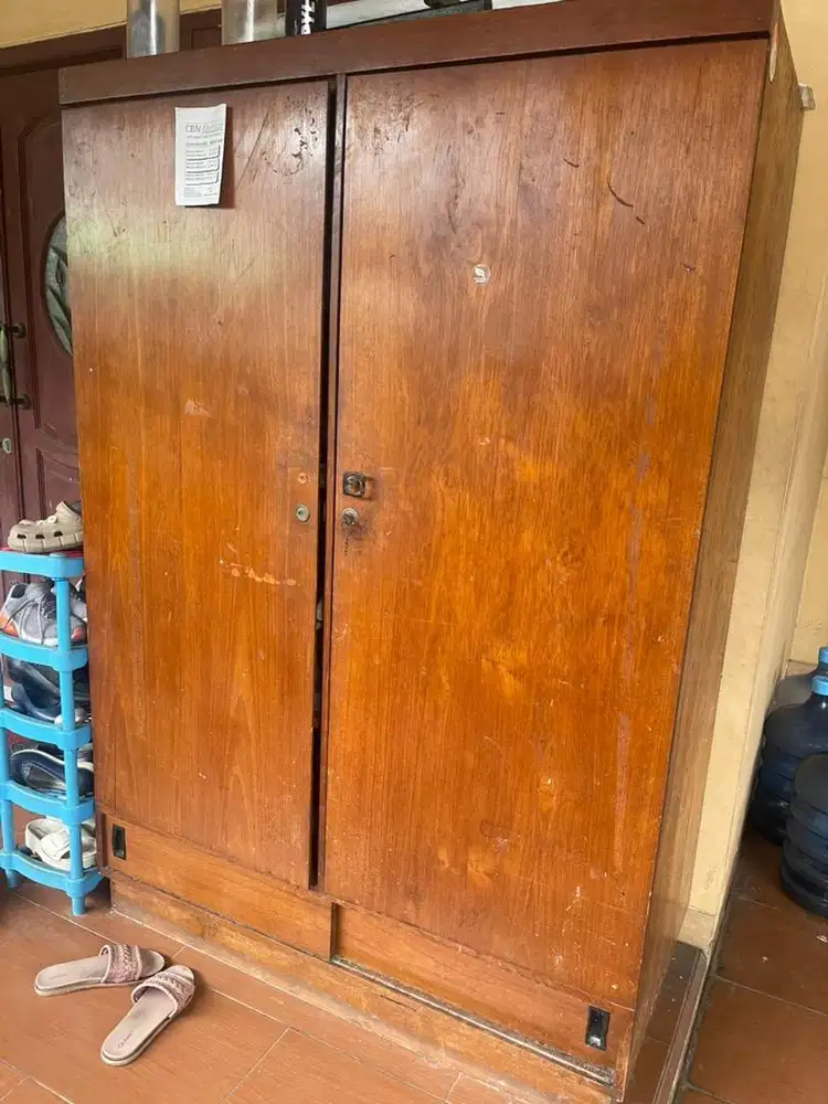 Lemari Baju kayu Jati