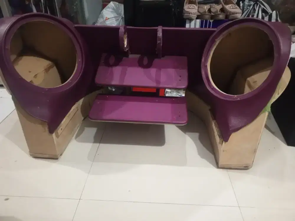 Box custom Audio Mobil Yaris Bakpao