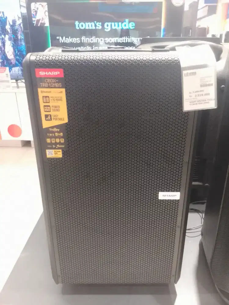 Kredit Sharp speaker