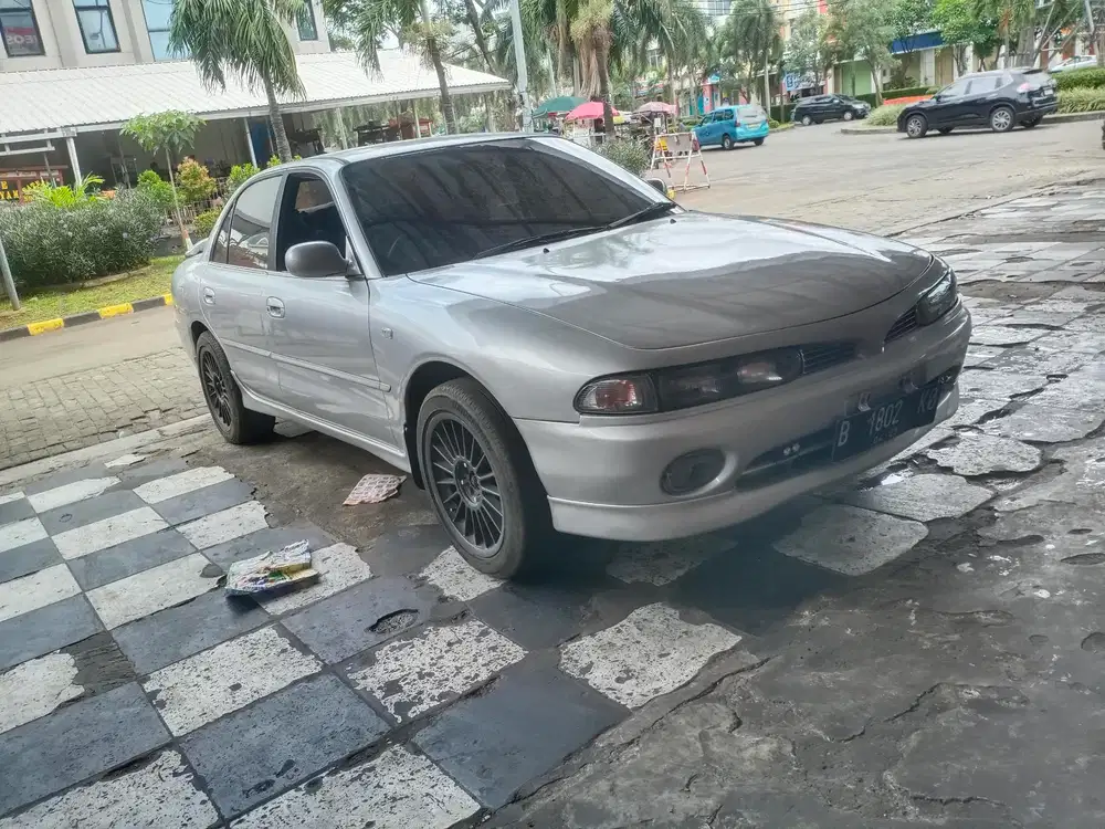 Mitsubishi Galant 1995 Bensin